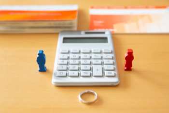 Dividing Retirement Accounts such as 401(k)s and IRAs in Divorce